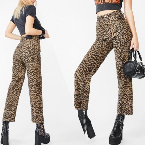 Levi's Pants - NWT LEVI'S Ribcage Straight Ankle Leopard Corduroy Jeans